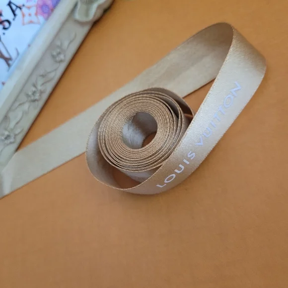 Louis Vuitton 50 Keepall Bandouliere FREE POSHMARK AUTHENTICATION! - Picture 7 of 17